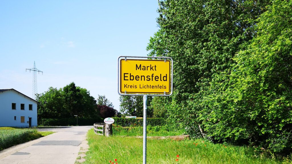 tour de ortsschild, ortsschild, ebensfeld, wertstoffhof