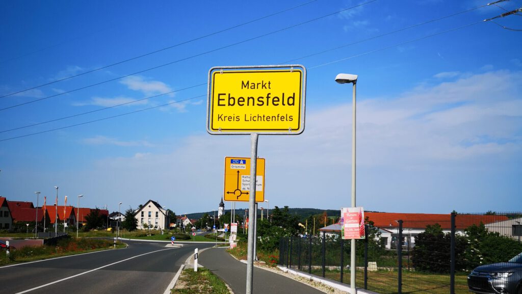 tour de ortsschild, ortsschild, ebensfeld, richtung lichtenfels